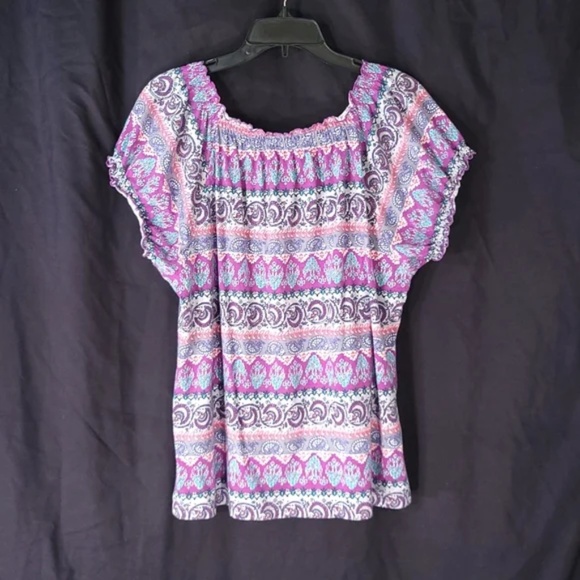 3/$25 Flutter Sleeve Wide Neck Patterned Top - Picture 8 of 9